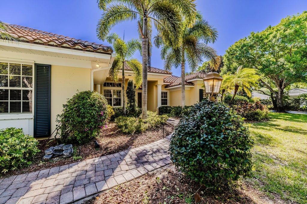 Photo of 1630 W Rosewood Court, Vero Beach, FL 32966 (MLS # 291278)