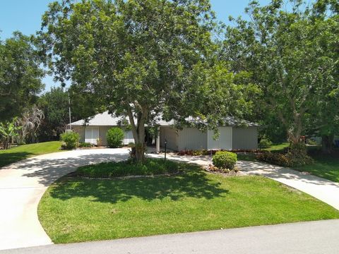Property photo of 1070 47th Avenue Sw, Vero Beach, FL 32968