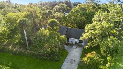 A home in Fellsmere