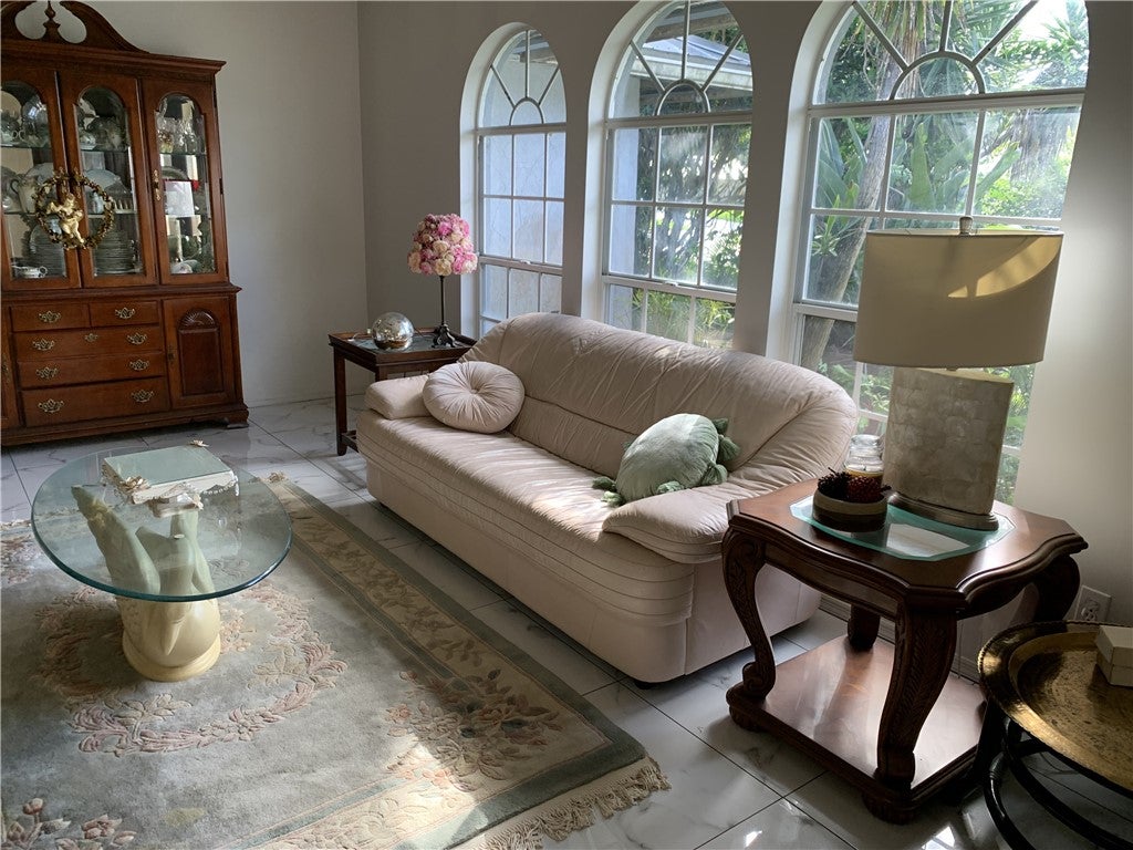 460 46th Court
