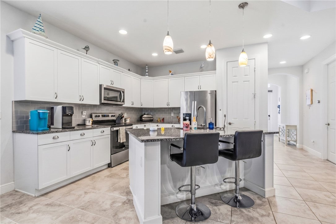 2547 Bella Vista Circle