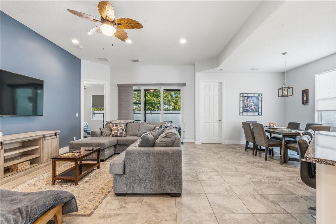 2547 Bella Vista Circle