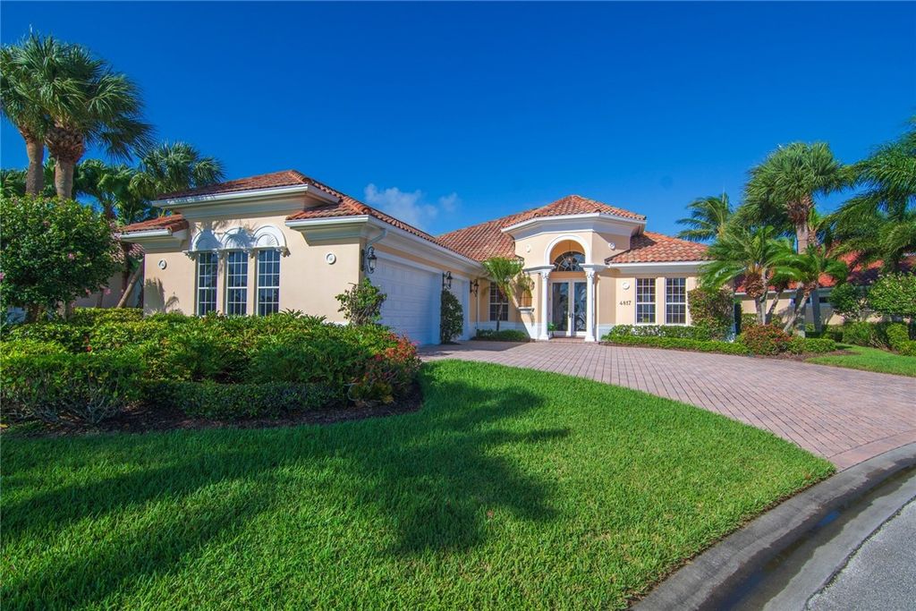 Photo of 4817 River Village Drive, Vero Beach, FL 32967 (MLS # 291798)