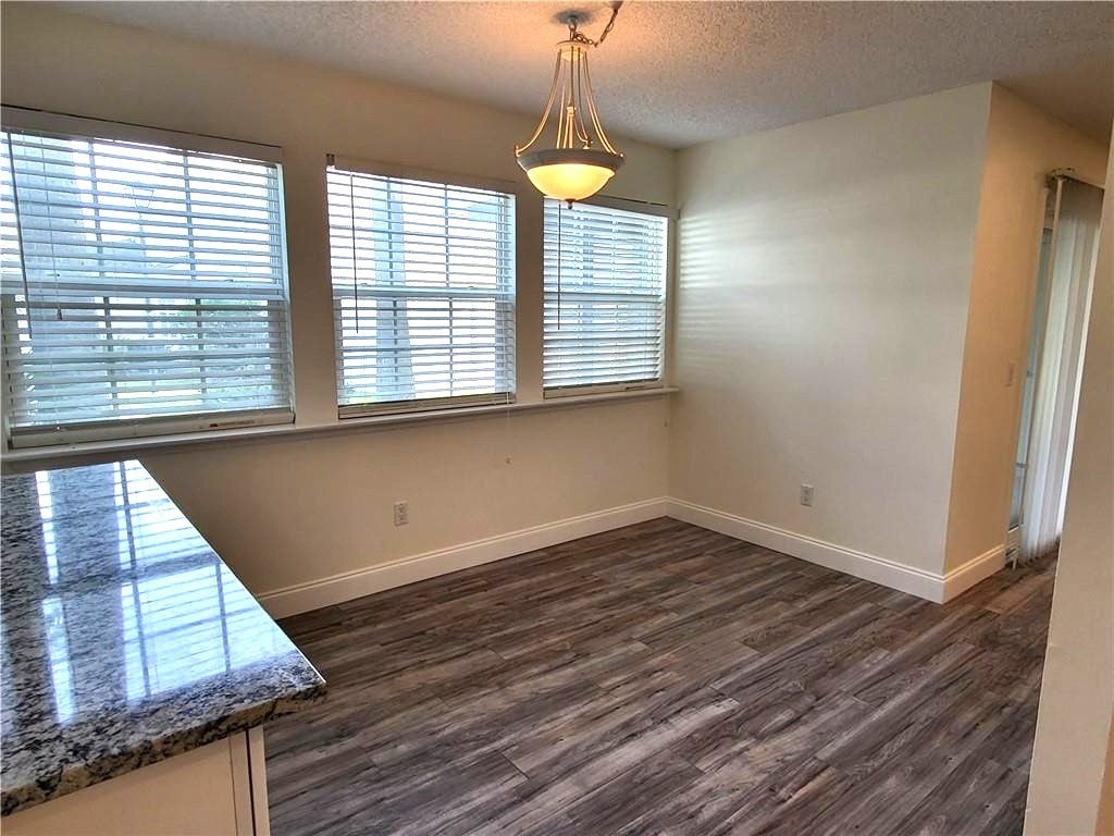 1924 Westminster Circle 10-1