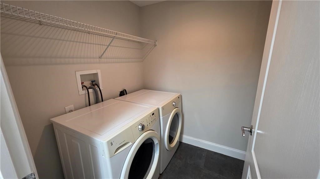 5090 Fairways Circle H105