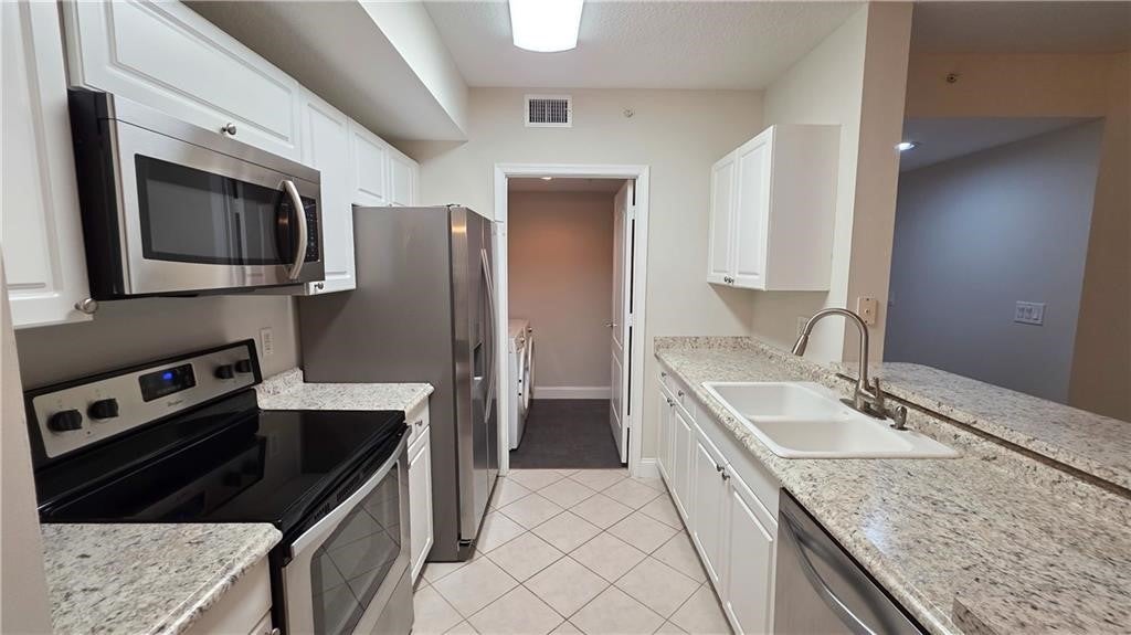5090 Fairways Circle H105