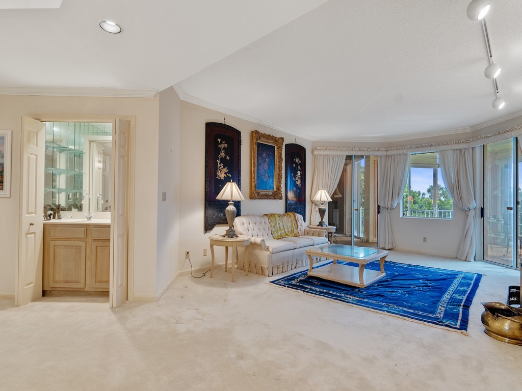 Indian River Shores, Florida 32963, United States, 2 Bedrooms Bedrooms, ,4 BathroomsBathrooms,Residential,Active,235205