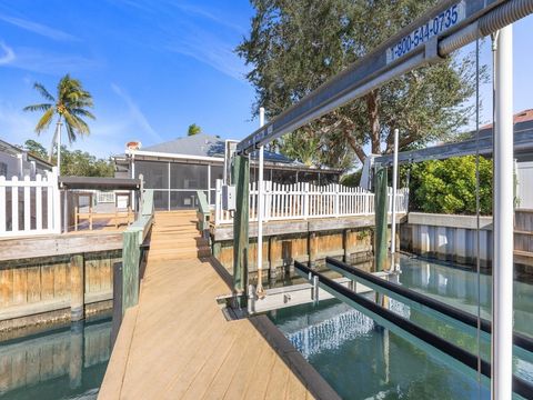 A home in Hutchinson Island