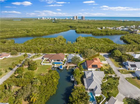 A home in Hutchinson Island