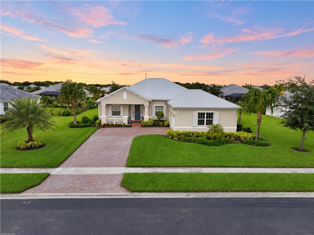 2534 Saint Lucia Circle