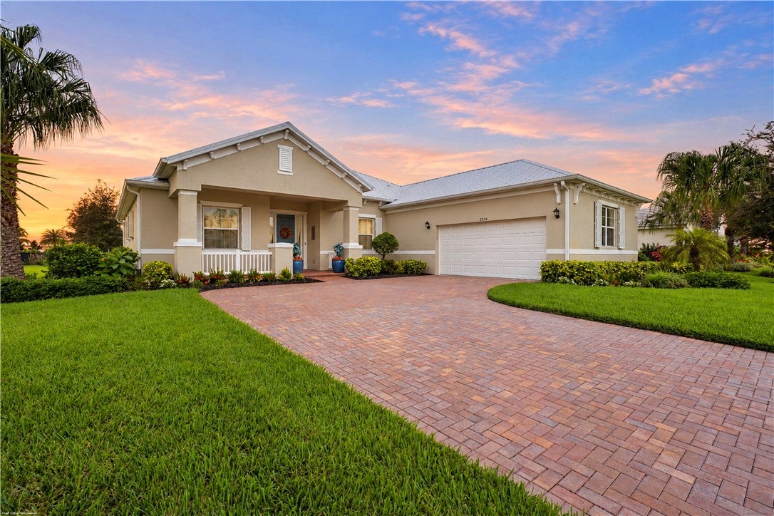 2534 Saint Lucia Circle, Vero Beach