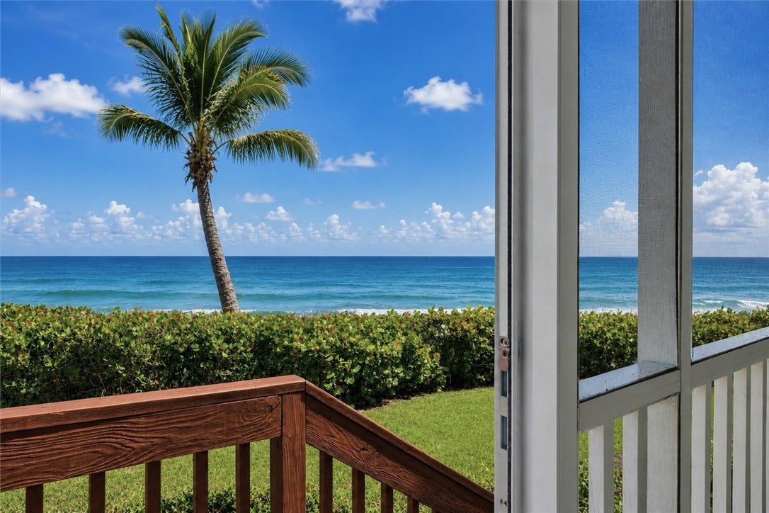 8880 N Sea Oaks Way 103