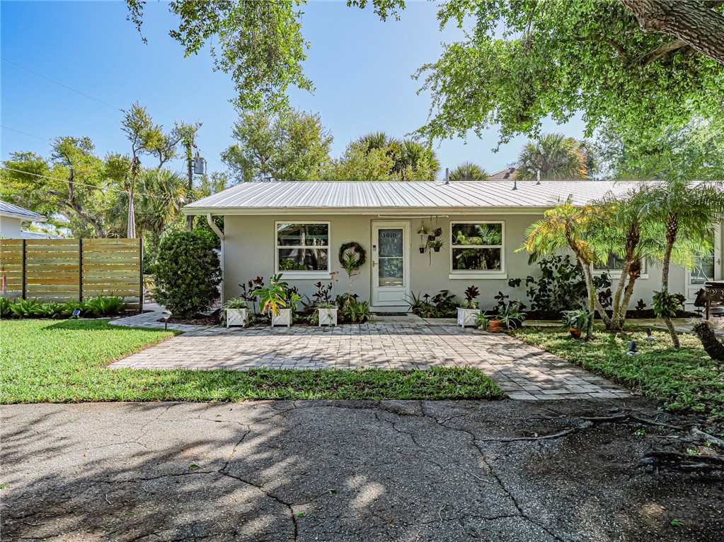 5008 Tradewinds Drive