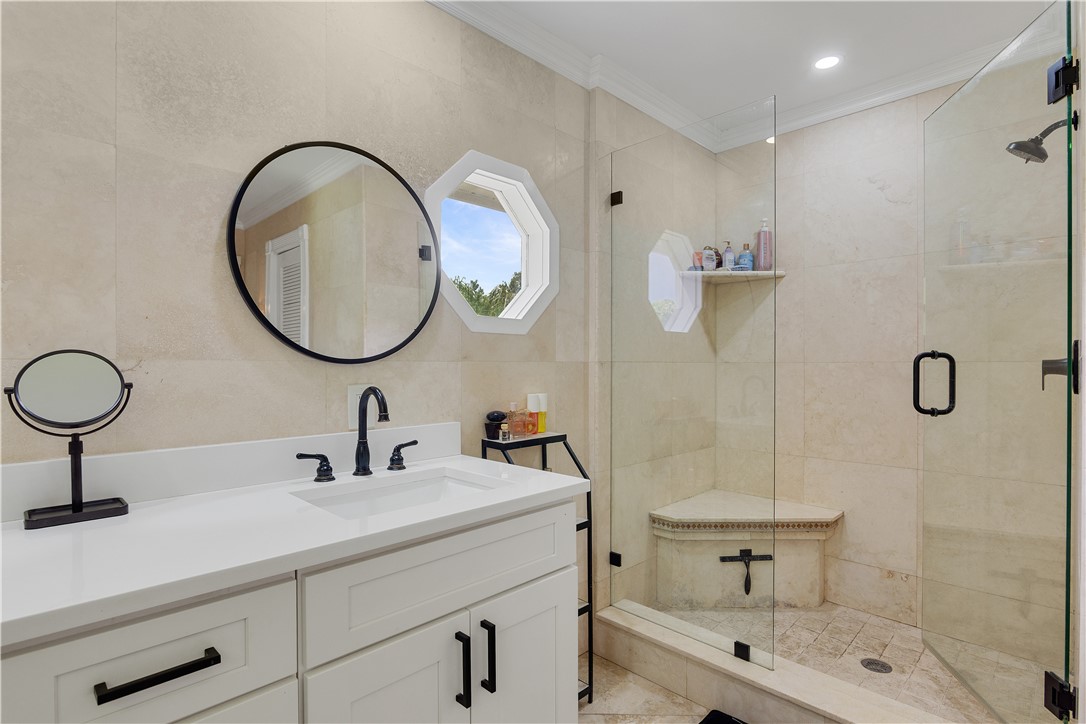 Vero Beach, Florida 32968, United States, 5 Bedrooms Bedrooms, ,3 BathroomsBathrooms,Residential,Active,161195