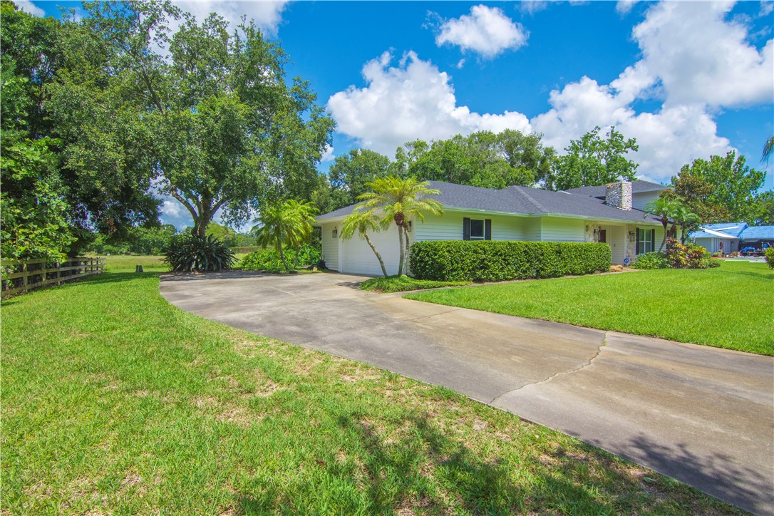 Vero Beach, Florida 32968, United States, 5 Bedrooms Bedrooms, ,3 BathroomsBathrooms,Residential,Active,161195