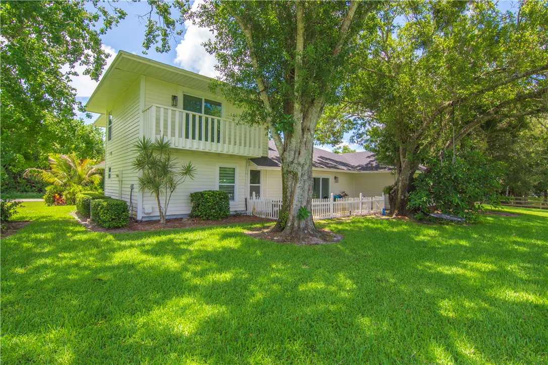 Vero Beach, Florida 32968, United States, 5 Bedrooms Bedrooms, ,3 BathroomsBathrooms,Residential,Active,161195