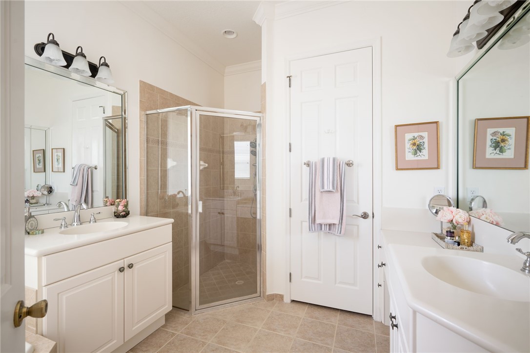 Vero Beach, Florida 32968, United States, 4 Bedrooms Bedrooms, ,3 BathroomsBathrooms,Residential,Active,72170