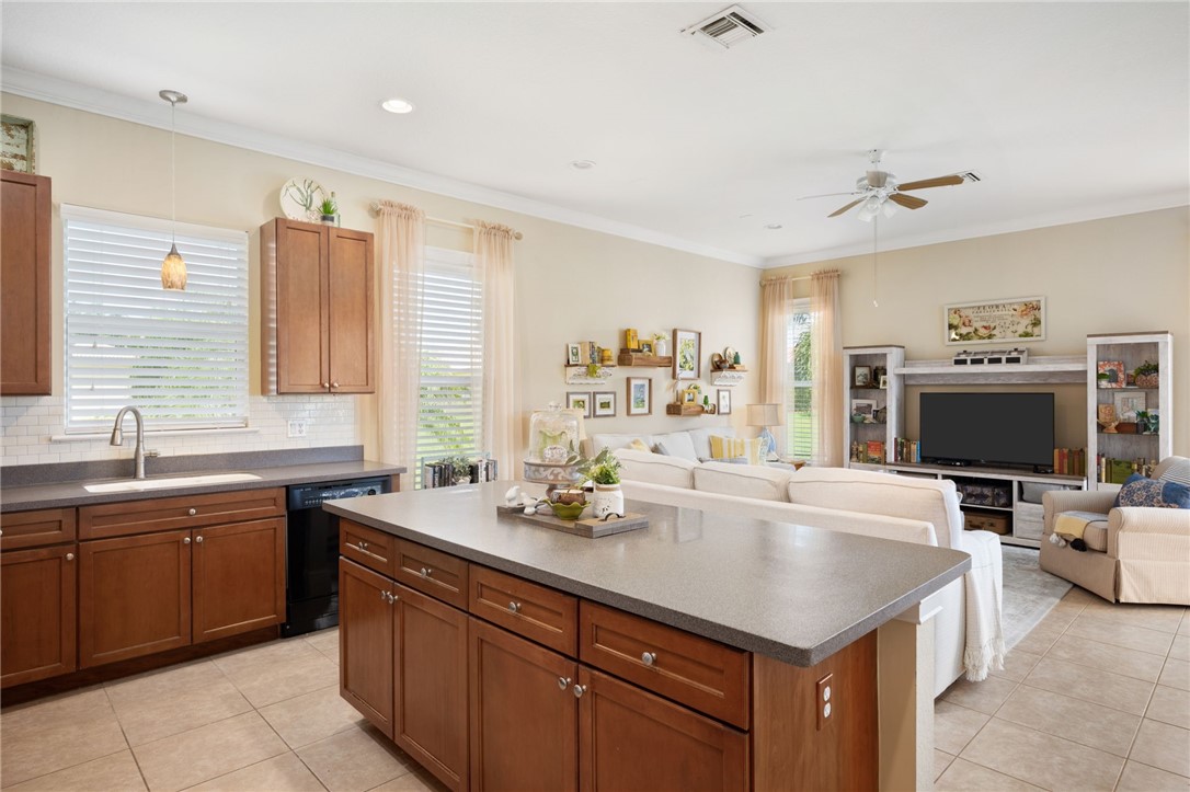 Vero Beach, Florida 32968, United States, 4 Bedrooms Bedrooms, ,3 BathroomsBathrooms,Residential,Active,72170