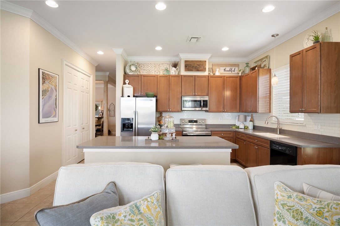 Vero Beach, Florida 32968, United States, 4 Bedrooms Bedrooms, ,3 BathroomsBathrooms,Residential,Active,72170