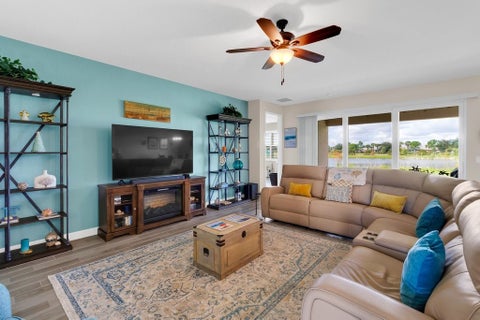 5985 Sequoia Circle, Vero Beach, FL 32967