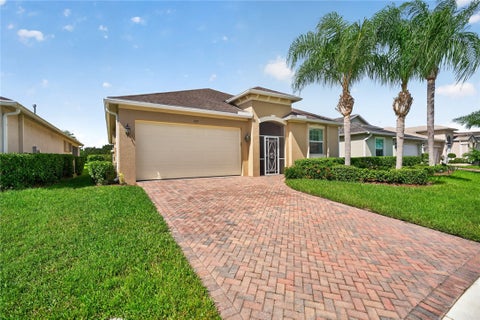 727 Honeybell Court Sw, Vero Beach, FL 32968