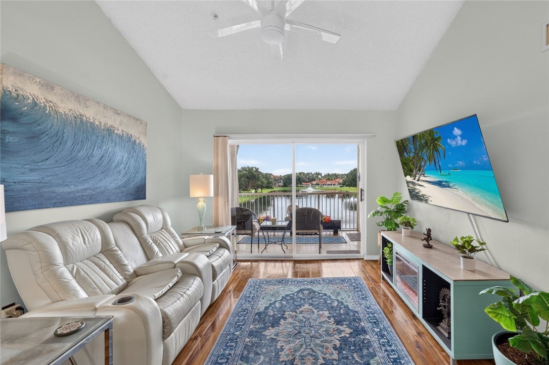 1610 N 42nd Circle 308, Vero Beach