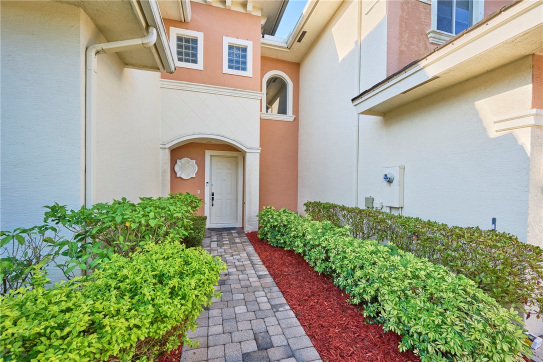 2475 Langrove Lane SW