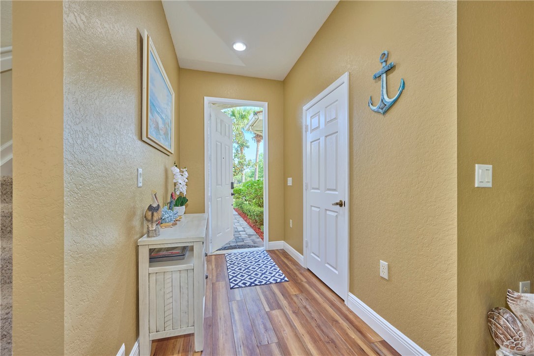 2475 Langrove Lane SW