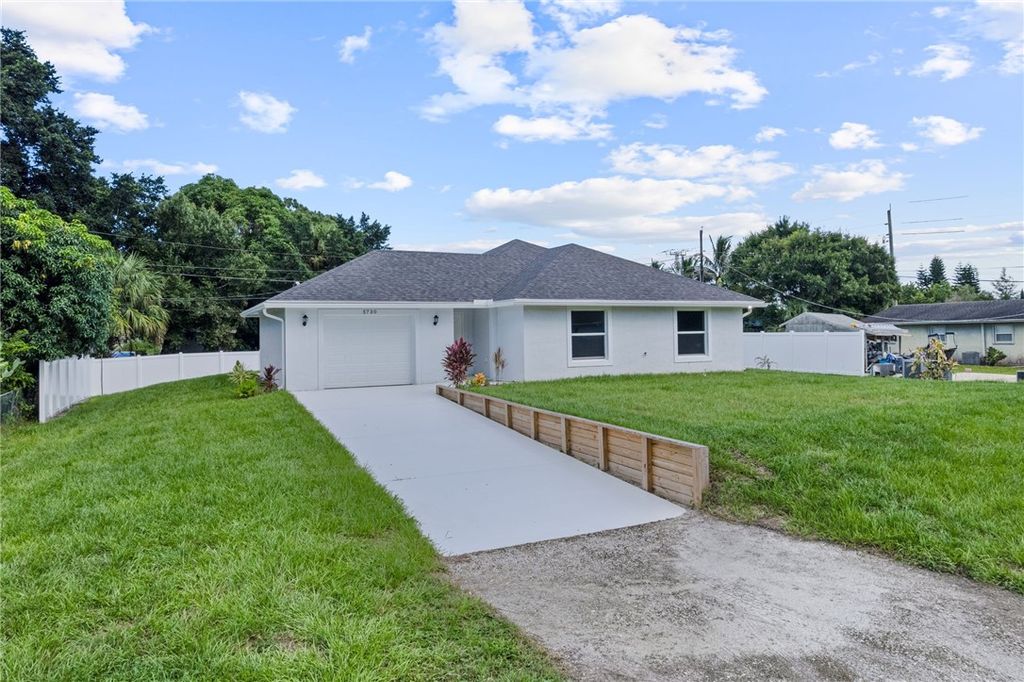 Photo of 5730 59th Avenue, Vero Beach, FL 32967 (MLS # 291192)