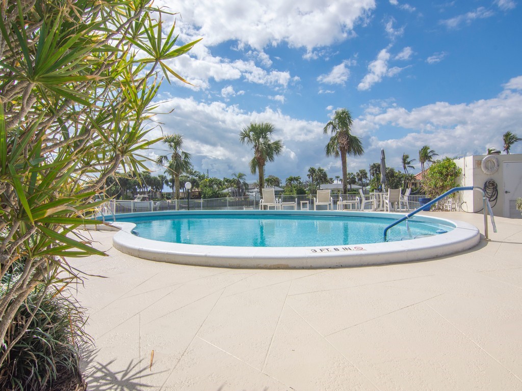 Vero Beach, Florida 32963, United States, 2 Bedrooms Bedrooms, ,2 BathroomsBathrooms,Residential,Active,4446