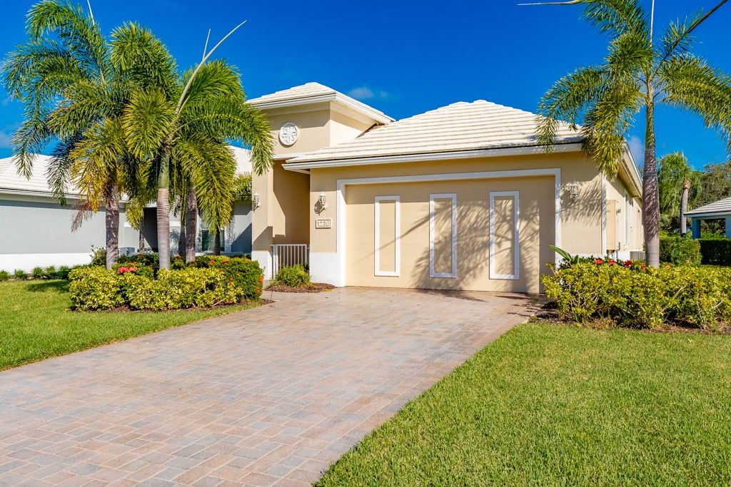 Photo of 1230 Saint Georges Lane, Vero Beach, FL 32967 (MLS # 291776)