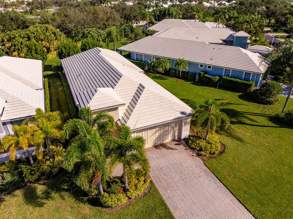 Photo of 1230 Saint Georges Lane, Vero Beach, FL 32967 (MLS # 291776)