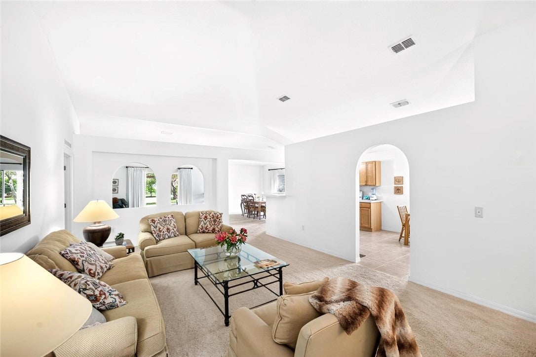 6024 Ridge Lake Circle