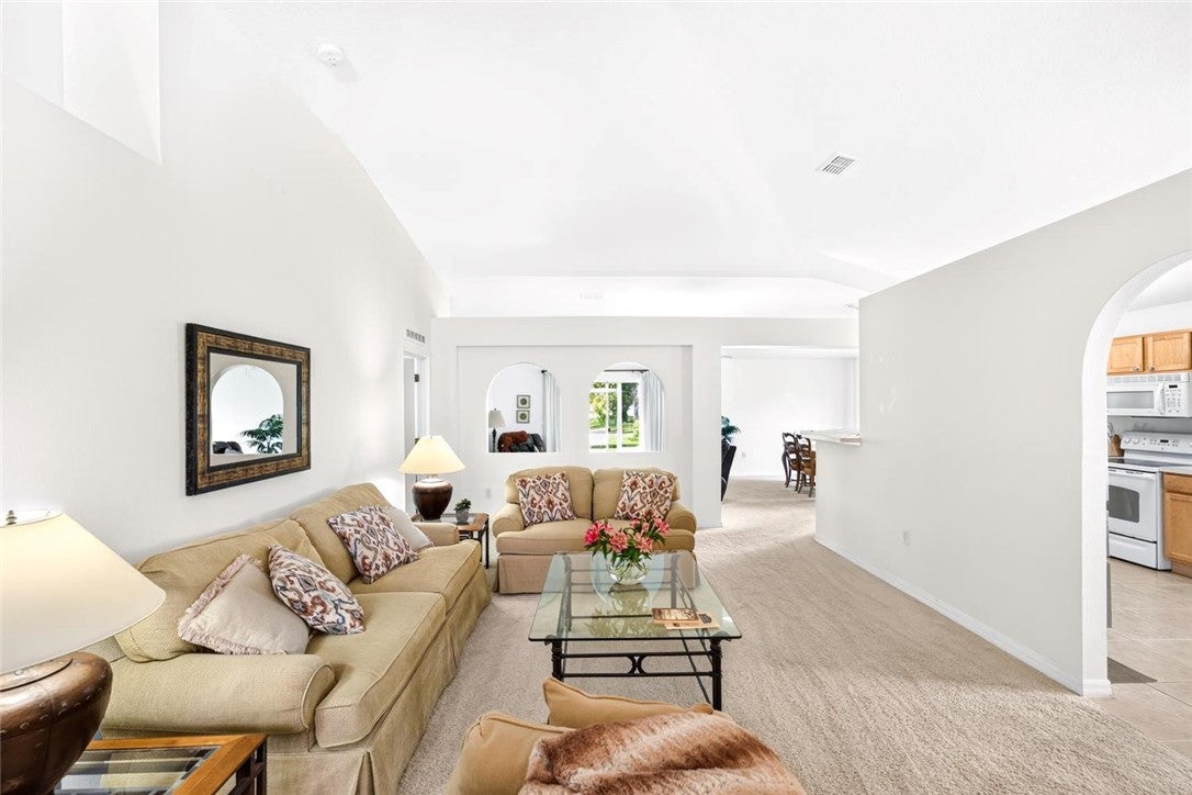 6024 Ridge Lake Circle