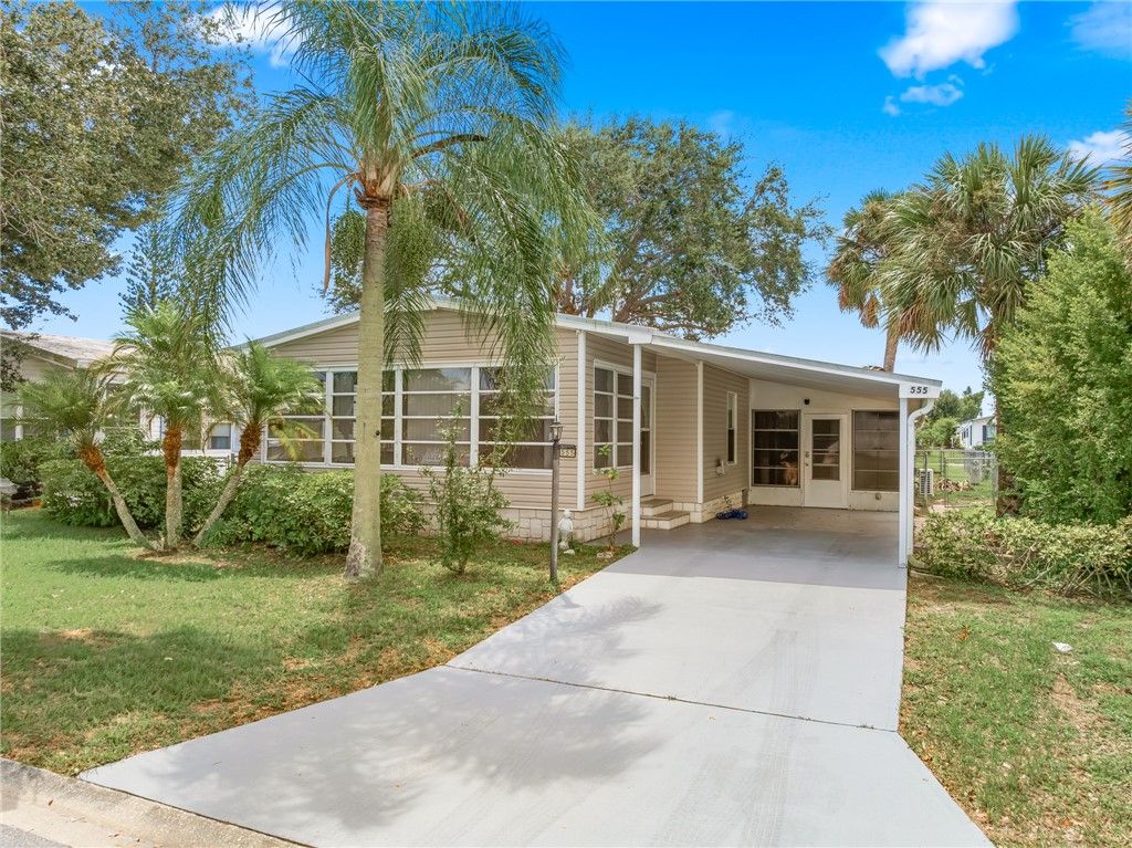 Photo of 555 Marlin Circle, Sebastian, FL 32976 (MLS # 291020)
