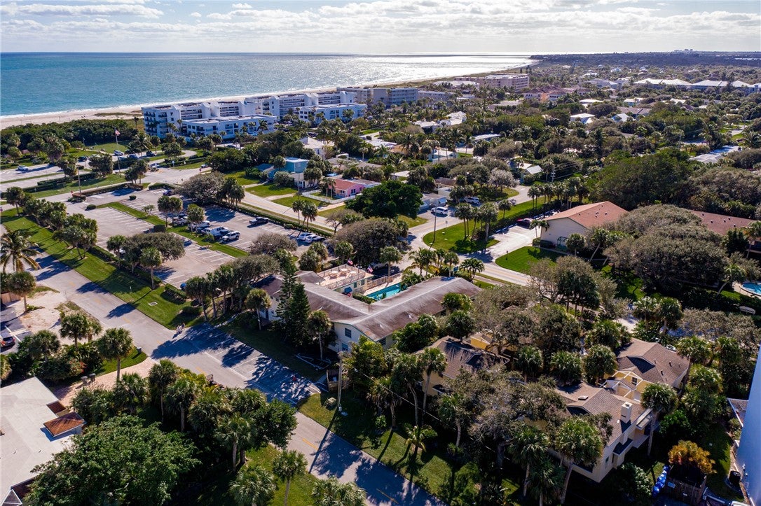 953 E Causeway Boulevard N/A