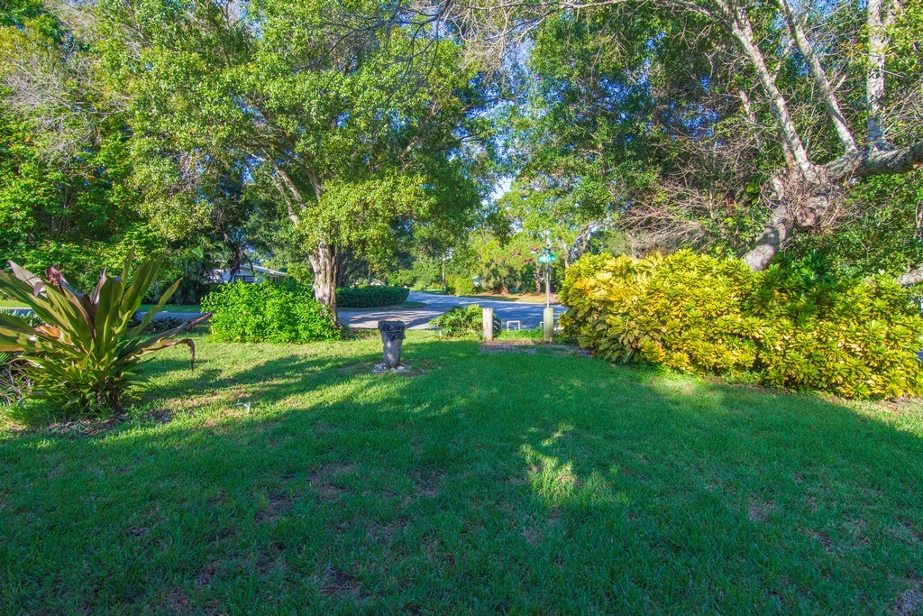 Vero Beach, Florida 32960, United States, 2 Bedrooms Bedrooms, ,2 BathroomsBathrooms,Residential,Active,228329