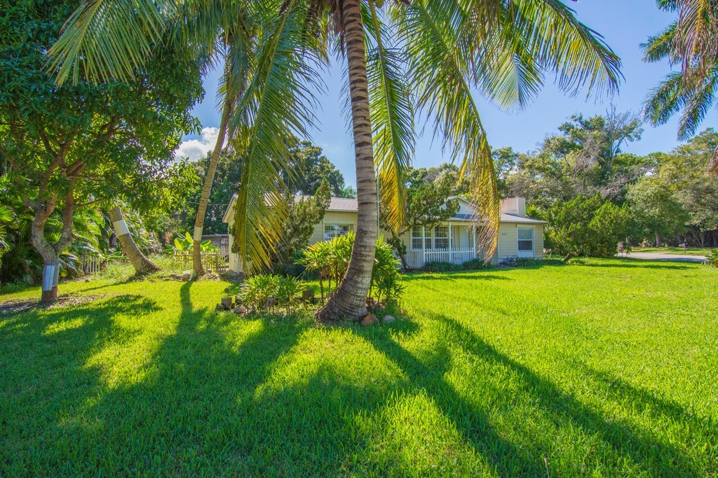 Vero Beach, Florida 32960, United States, 2 Bedrooms Bedrooms, ,2 BathroomsBathrooms,Residential,Active,228329