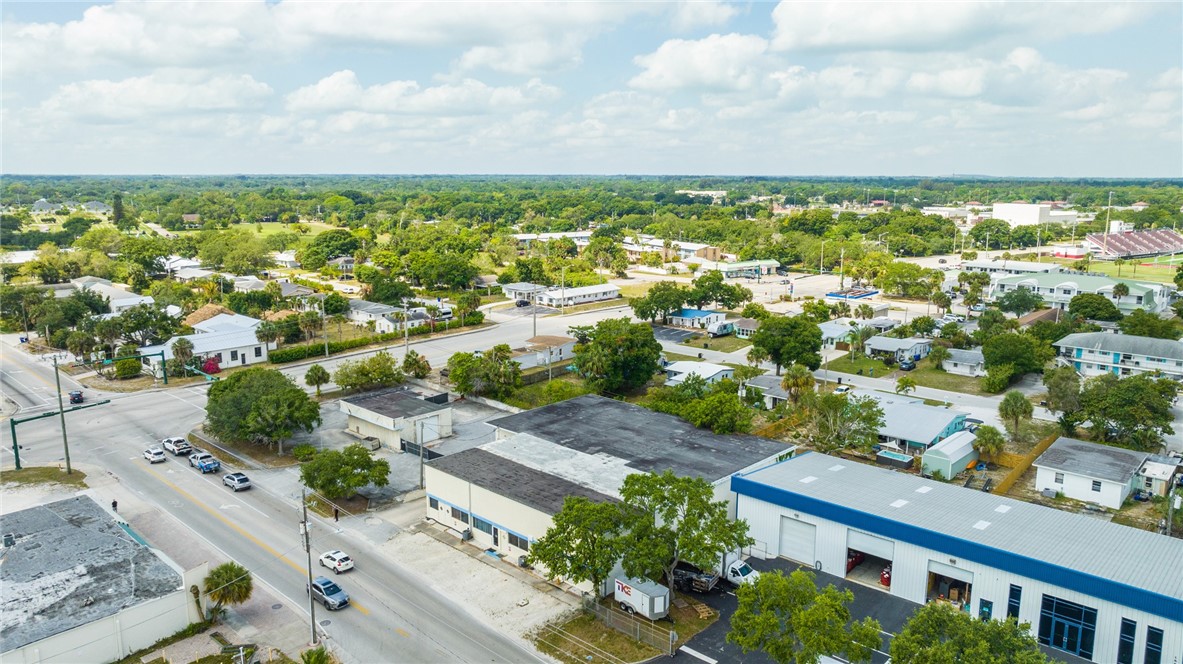 1639 & 1601 Old Dixie Highway