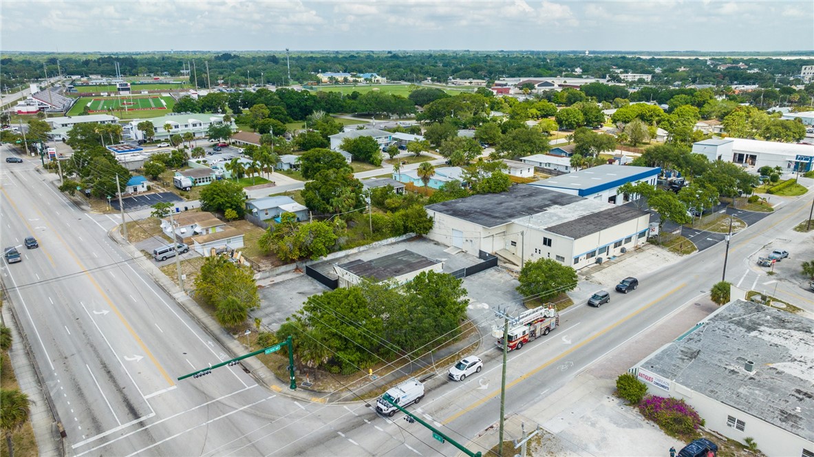1639 & 1601 Old Dixie Highway