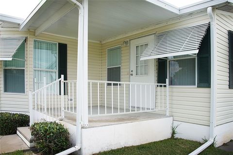 A home in Barefoot Bay