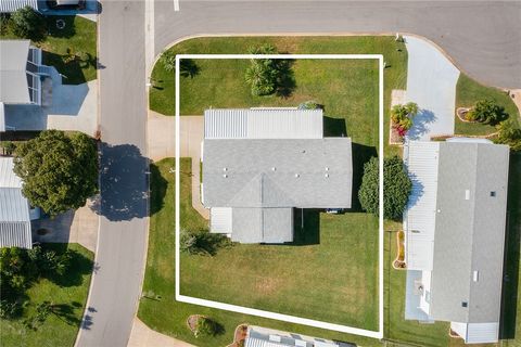 A home in Barefoot Bay