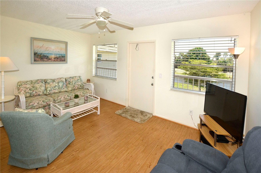 12 Vista Gardens Trail 204