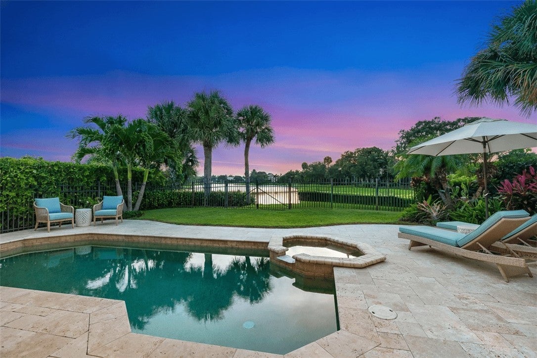 1710 Lake Club Court, Vero Beach