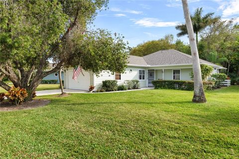 361 Garden Grove Parkway Vero Beach FL 32962