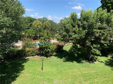 1100 Ponce De Leon Circle E306 Vero Beach FL 32960