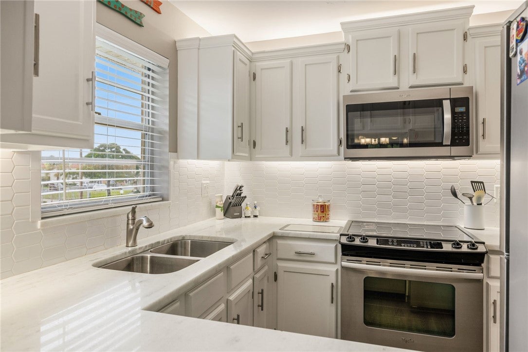 51 Woodland Drive 201