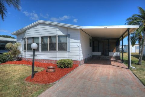 A home in Barefoot Bay