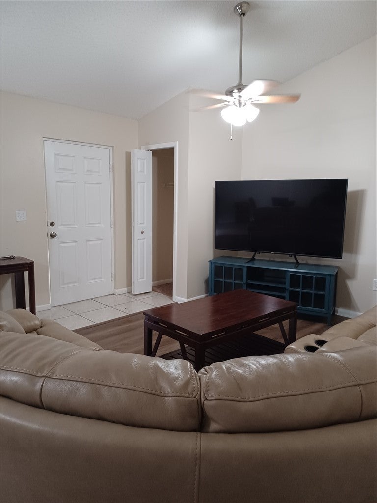 9400 N US Highway 1 304
