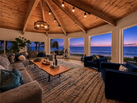 Photo of 1000 Sunrise Terrace, Vero Beach, FL 32963 (MLS # 297503)
